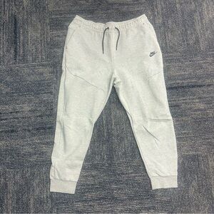 Nike Tech Fleece Joggers (XXL) worn once
